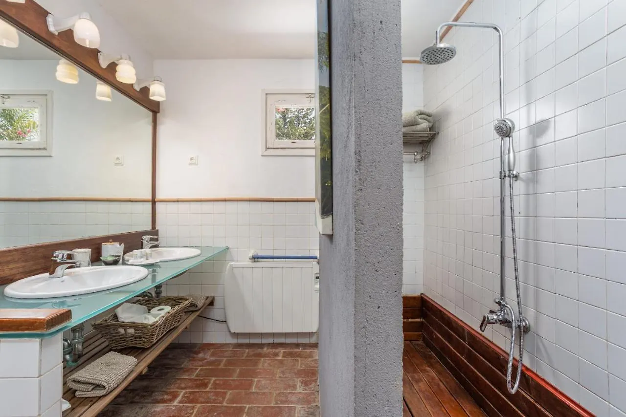 Le Rondini- Solo Adultos Hotell Montrás 0*,
